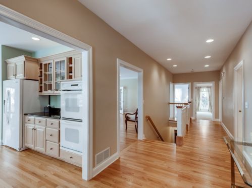 9171 Arbour Walk Dr, Frankfort, IL 60423-8814