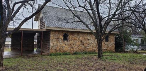 3905 Valley Ridge Dr, Granbury, TX 76048-3972