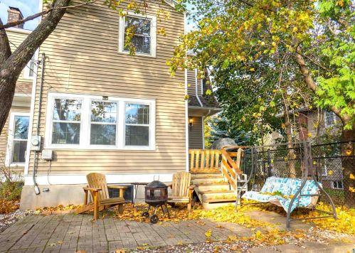 136 Waverly Pl, Duluth, MN 55803-2421