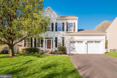 17169 Magic Mountain Dr, Round Hill, VA 20141-4405