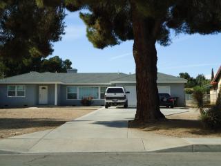 4748 Avenue M12, Lancaster, CA 93536-2436