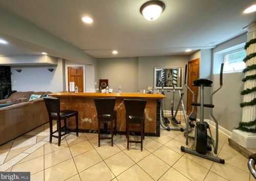 2053 Mayflower Dr, Silver Spring MD 20905-5564 exterior