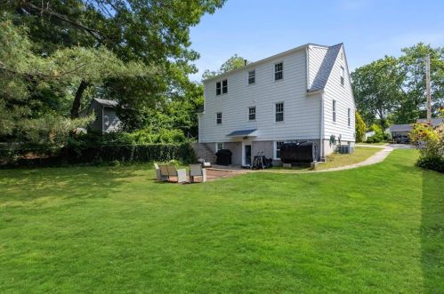 11 Dell St, Coventry, RI 02816-5849