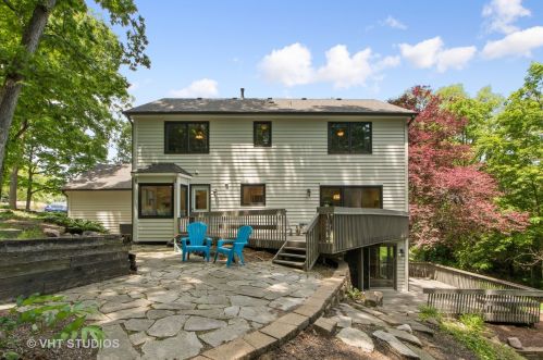 40 Peiffer Ave, Lemont IL  60439-3845 exterior