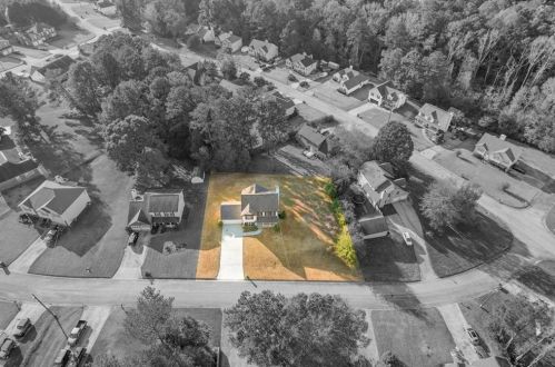 125 Cinnamon Fern Cir, Porterdale, GA 30016-2912