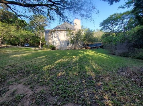 1133 Elder Cir, Austin TX  78733-3422 exterior