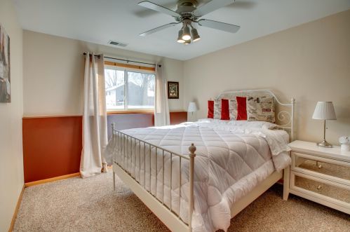 1735 Eugene St, Saint Paul MN  55110-3341 exterior