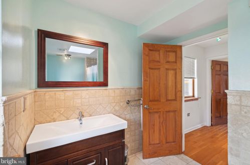 812 12 St, Philadelphia PA 19147-2624 exterior