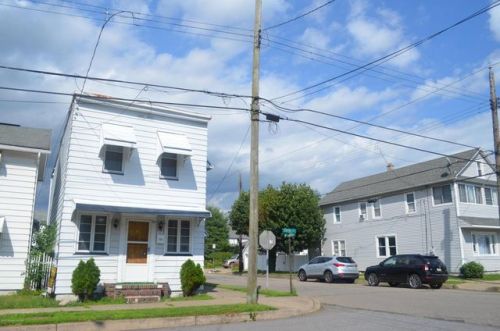 84 5 St, Pittston PA  18644-2127 exterior