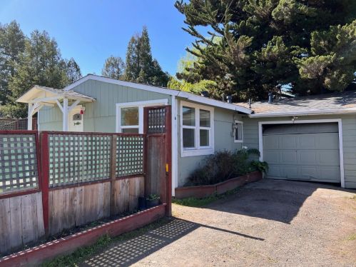 30 Bloomfield Rd, Sebastopol, CA 95472-5106