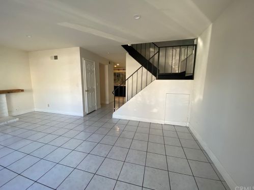 25241 Crocker Ln, El Toro, CA 92630-4106