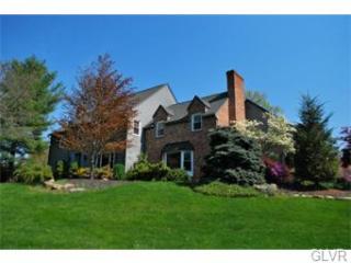 4337 Farmington Cir, Allentown, PA 18104-1962
