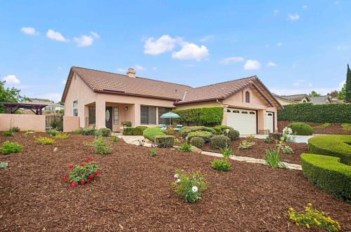 5387 Triple Crown Dr, Bonsall, CA 92003-3516