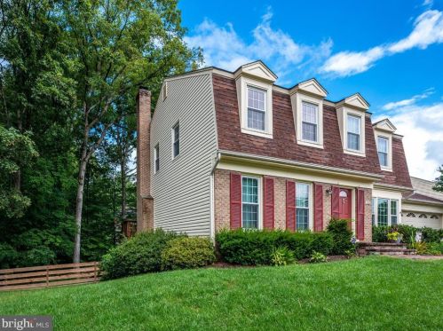 7620 Bertito Ln, Springfield, VA 22153-1601
