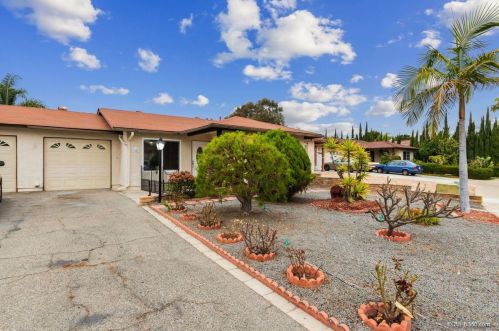 1427 Panorama Ridge Rd, Oceanside, CA 92056-2202