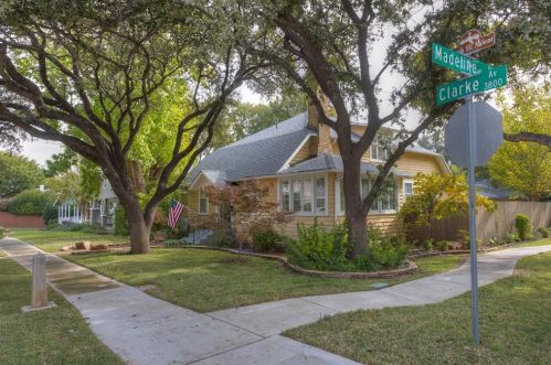 3825 Clarke Ave, Fort Worth, TX 76107-2637