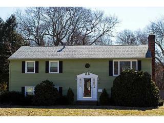 134 Stillwater Dr, Warwick, RI 02889-3730