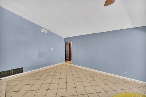 2218 San Lorenzo Ave, Santa Ana CA 92704-6039 exterior