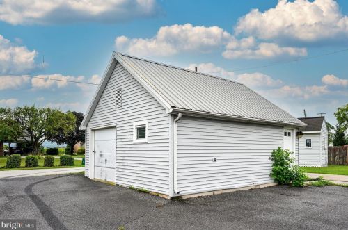 1000 York St, Hanover PA 17331-3359 exterior