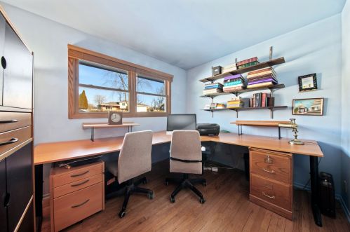 229 58th St, Willowbrook IL  60514-1711 exterior