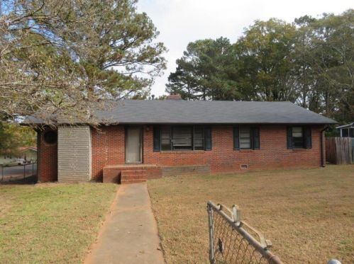 520 Hill St, Monroe, GA 30656-1508