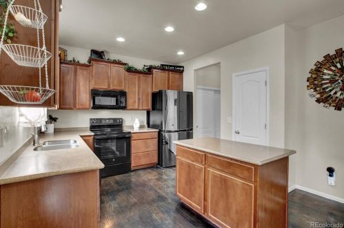 24364 4th Dr, Aurora CO  80018-1593 exterior