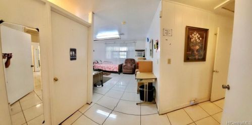 1530 Piikea St, Honolulu HI  96818-1841 exterior