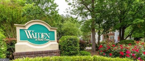 12269 Wye Oak Commons Cir, Springfield VA  22015-2868 exterior