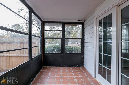 2279 Carver Cir, Atlanta GA  30314-2556 exterior