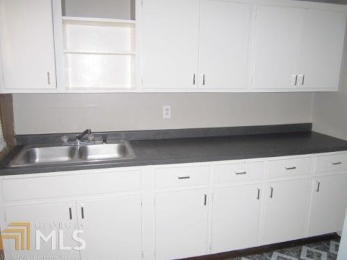 642 Glenn Dr, Forest Park GA  30297-2723 exterior