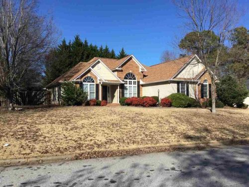 303 New Windsor Ct, Roebuck, SC 29376-2748