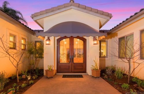 3510 Avenida Amorosa, Escondido, CA 92029-7920