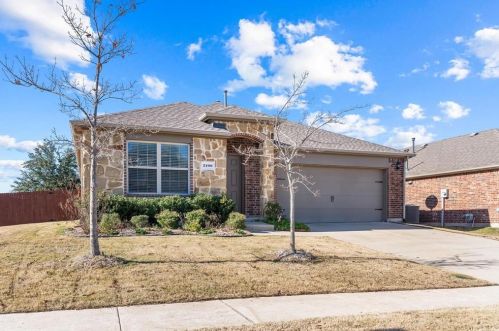 2100 Meadow Park Dr, Princeton TX  75407-2639 exterior
