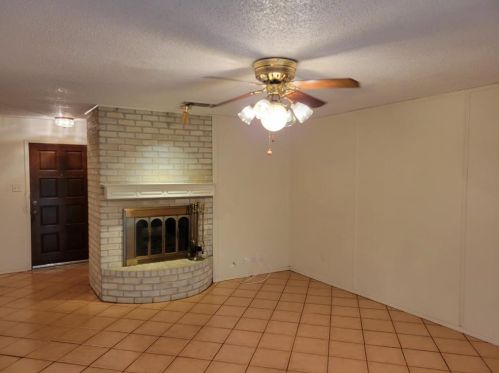 7704 Briarridge Ct, Fort Worth TX  76182-3410 exterior