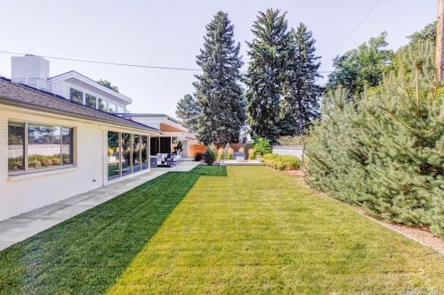 225 Clermont St, Denver CO  80246-1038 exterior