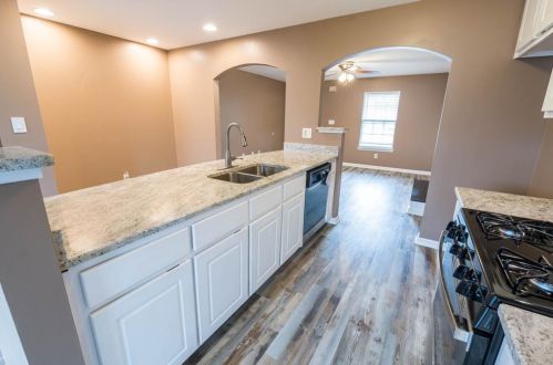 6737 Biscayne Blvd, Rex GA 30273-2244 exterior