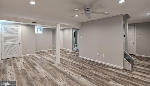 8407 Paige Glen Ave, Springfield VA  22152-3543 exterior