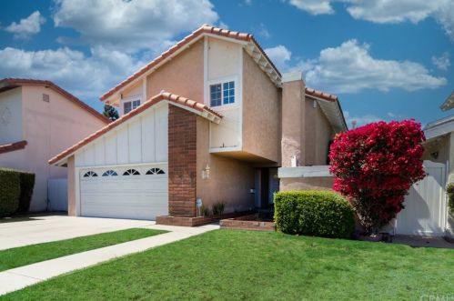 8969 La Dona Ct, Santa Ana, CA 92708-3319