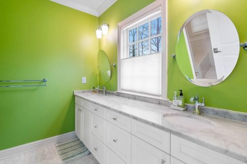 1116 Moores Mill Rd, Atlanta GA  30327-1634 exterior