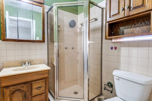 5716 Bonnie Wayne St, Fort Worth TX  76117-2026 exterior