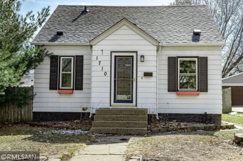 1710 Field Ave, Saint Paul, MN 55116-2724