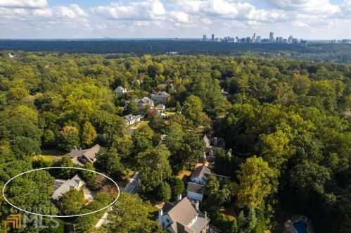 4711 Dudley Ln, Atlanta GA  30327-3330 exterior