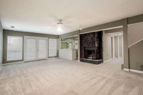 285 Glen Lake Dr, Atlanta GA  30327-4819 exterior