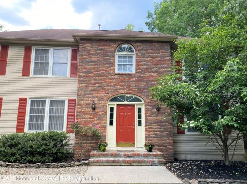 8 Rue Monet, Jackson Twp, NJ 08527-4333