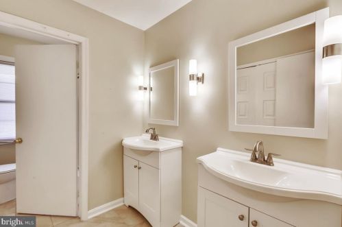 3005 Birchtree Ln, Silver Spring MD 20906-3035 exterior