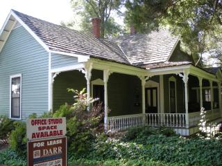 106 Oak St, High Point NC  27260-6565 exterior