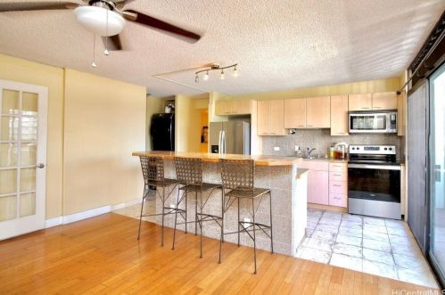 2029 Ala Wai Blvd, Honolulu, HI 96815-2064