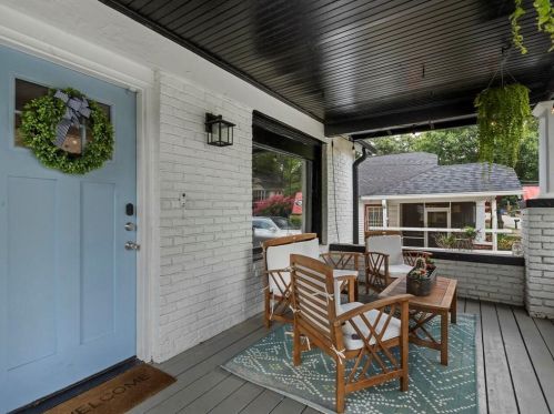 993 Burns Dr, Atlanta GA  30310-4631 exterior