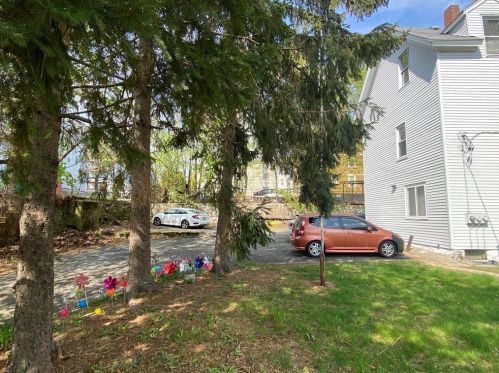 27 Montcalm St, Woonsocket RI  02895-5444 exterior
