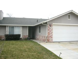 4308 Songbird Ct, Modesto, CA 95355-8924